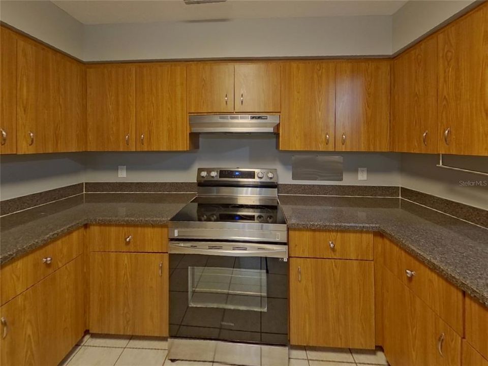 For Rent: $2,959 (3 beds, 2 baths, 1361 Square Feet)