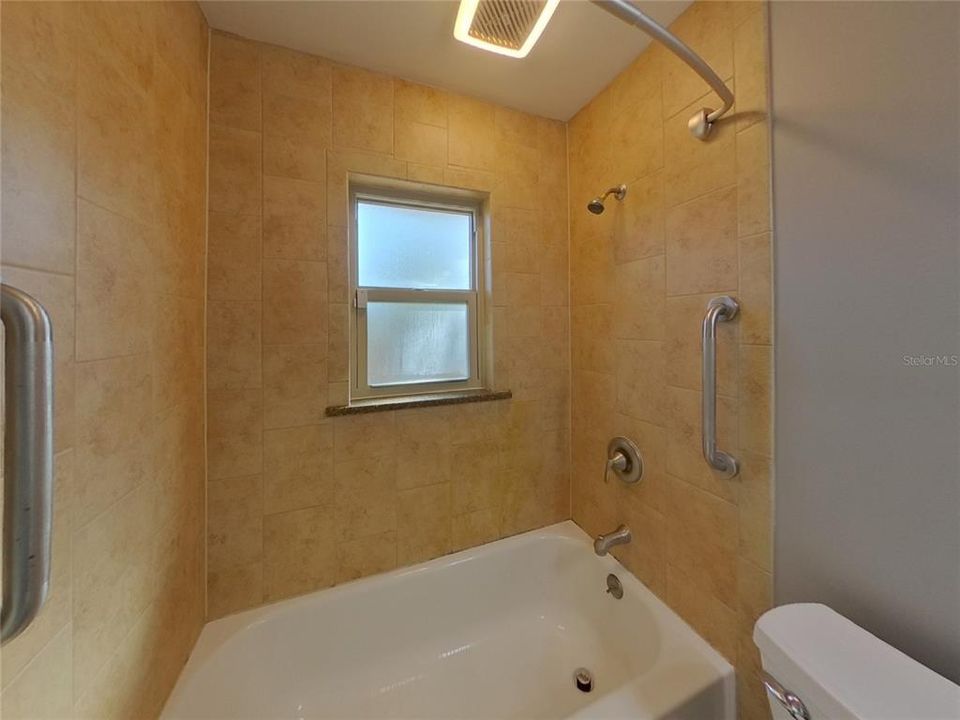 For Rent: $2,959 (3 beds, 2 baths, 1361 Square Feet)