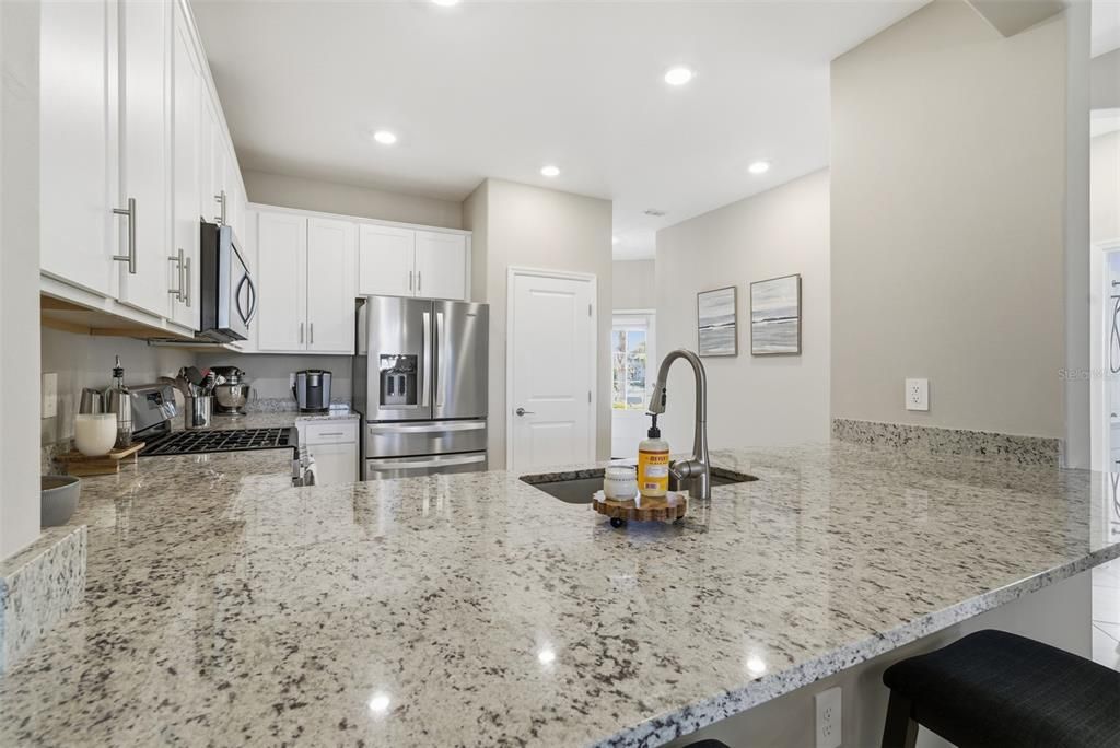 For Sale: $415,000 (3 beds, 2 baths, 1414 Square Feet)