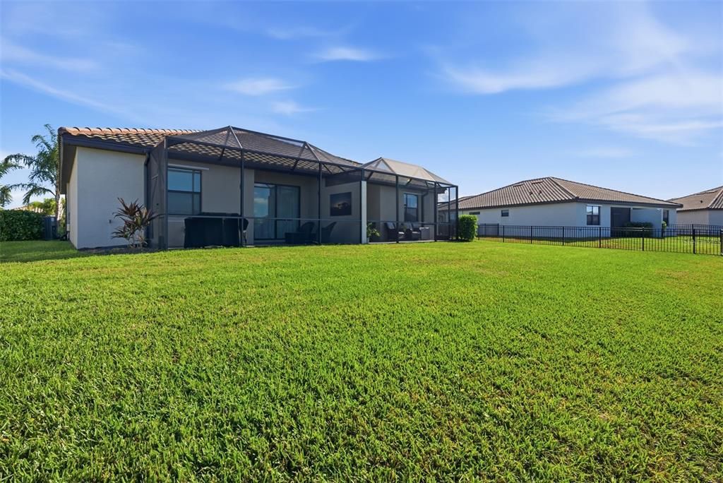 For Sale: $415,000 (3 beds, 2 baths, 1414 Square Feet)