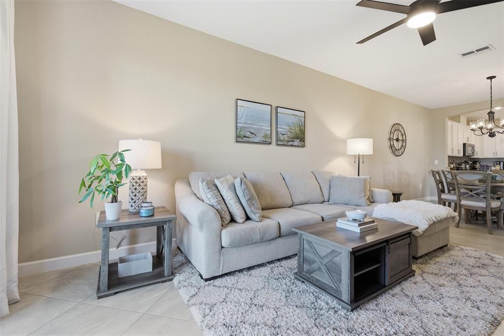 For Sale: $415,000 (3 beds, 2 baths, 1414 Square Feet)