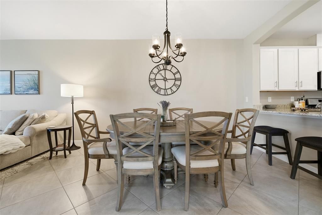 For Sale: $415,000 (3 beds, 2 baths, 1414 Square Feet)