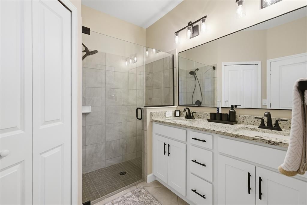 For Sale: $415,000 (3 beds, 2 baths, 1414 Square Feet)