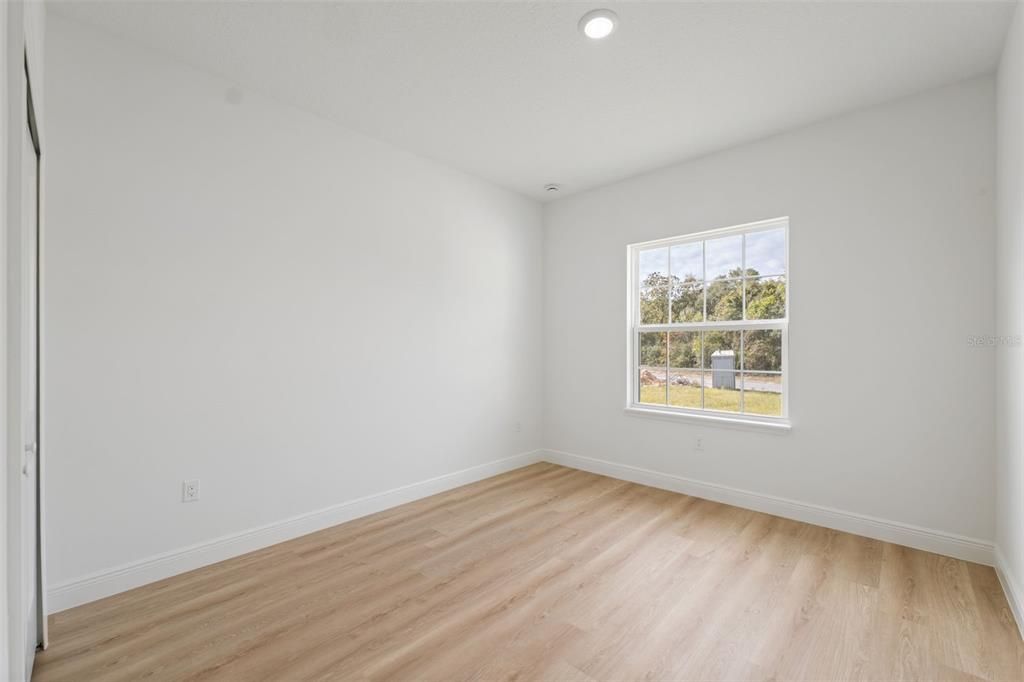 For Sale: $309,000 (4 beds, 2 baths, 1751 Square Feet)