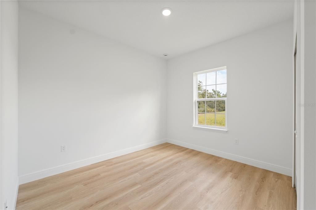 For Sale: $309,000 (4 beds, 2 baths, 1751 Square Feet)