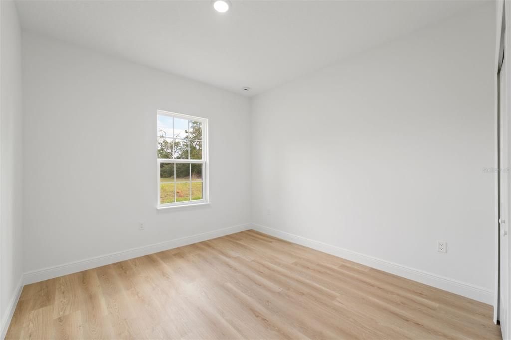 For Sale: $309,000 (4 beds, 2 baths, 1751 Square Feet)