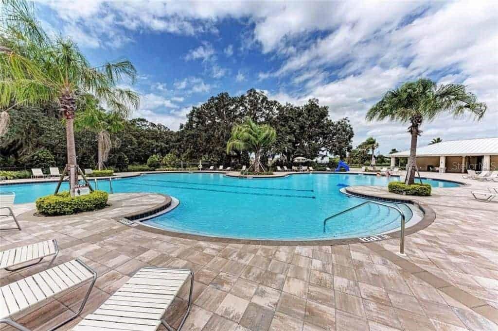 En Venta: $359,900 (3 camas, 2 baños, 1837 Pies cuadrados)