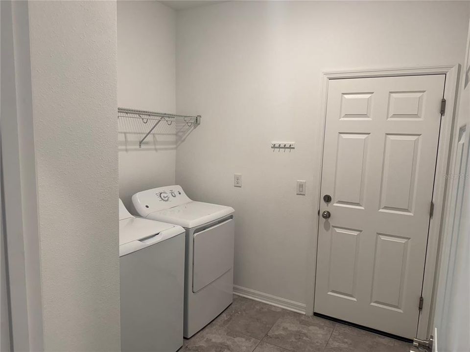 En Venta: $359,900 (3 camas, 2 baños, 1837 Pies cuadrados)