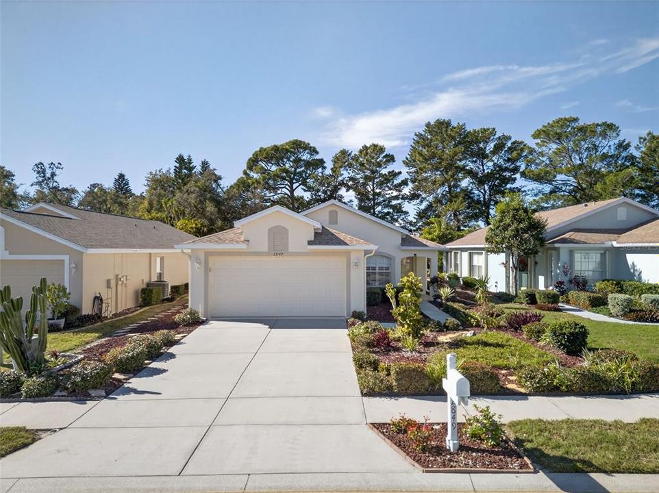 For Sale: $325,000 (2 beds, 2 baths, 1280 Square Feet)