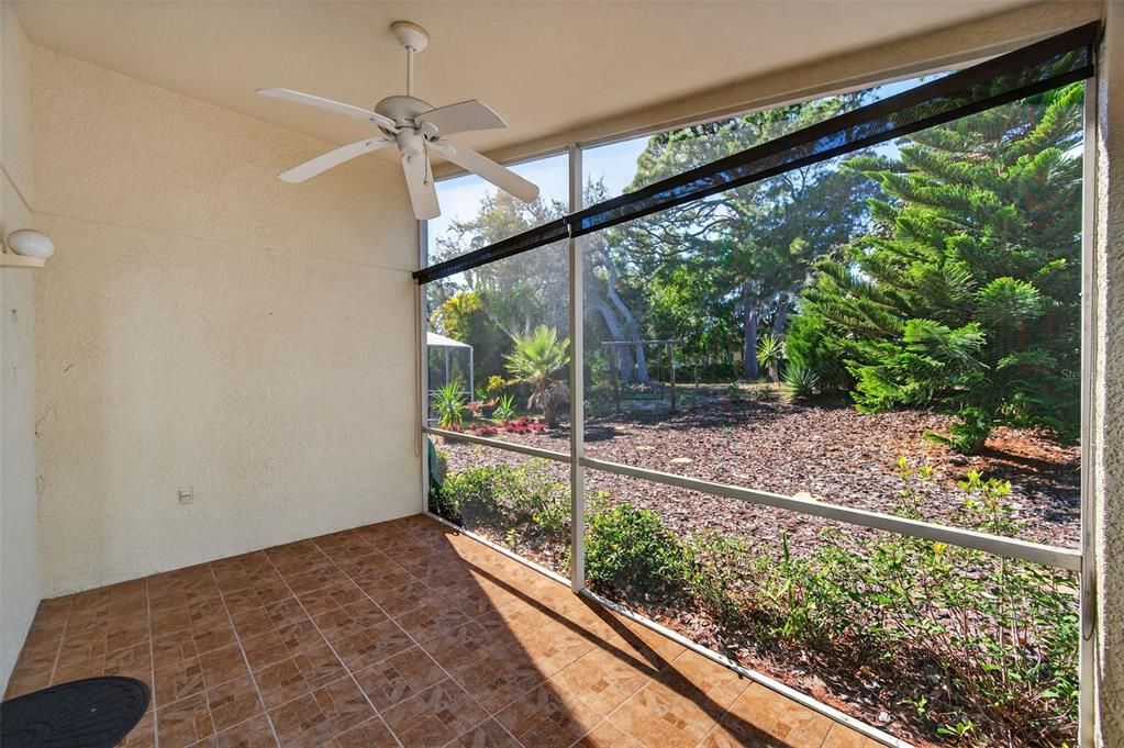 For Sale: $325,000 (2 beds, 2 baths, 1280 Square Feet)