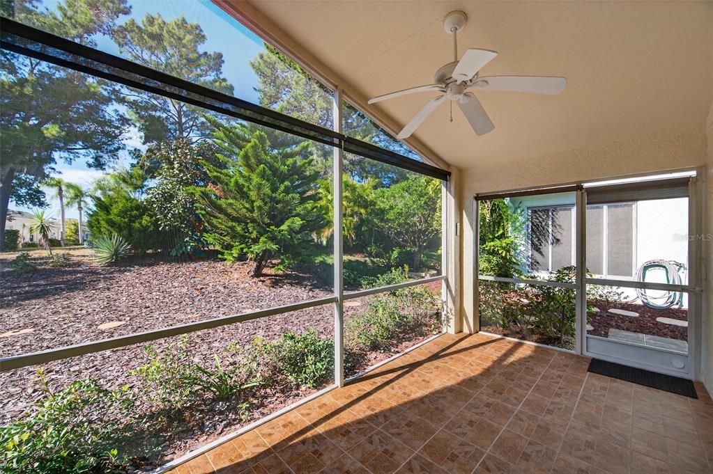 For Sale: $325,000 (2 beds, 2 baths, 1280 Square Feet)