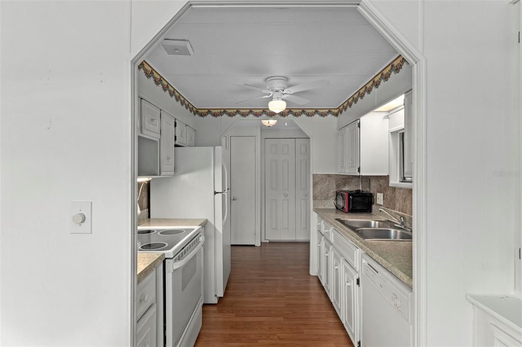 En Venta: $169,900 (2 camas, 2 baños, 1056 Pies cuadrados)