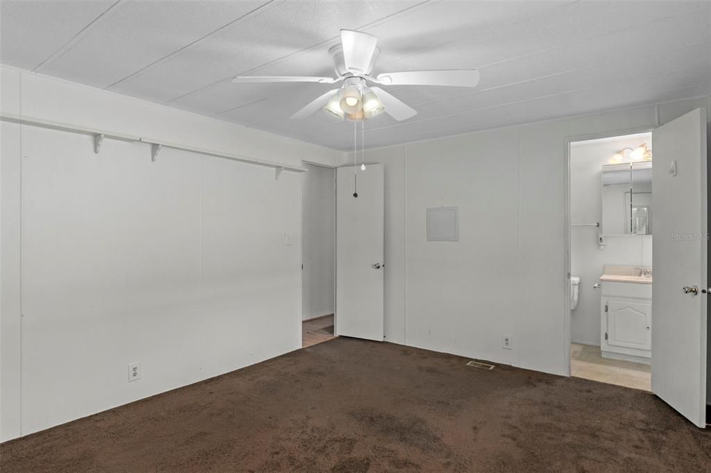 En Venta: $169,900 (2 camas, 2 baños, 1056 Pies cuadrados)