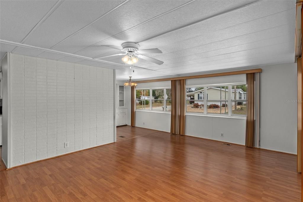 En Venta: $169,900 (2 camas, 2 baños, 1056 Pies cuadrados)