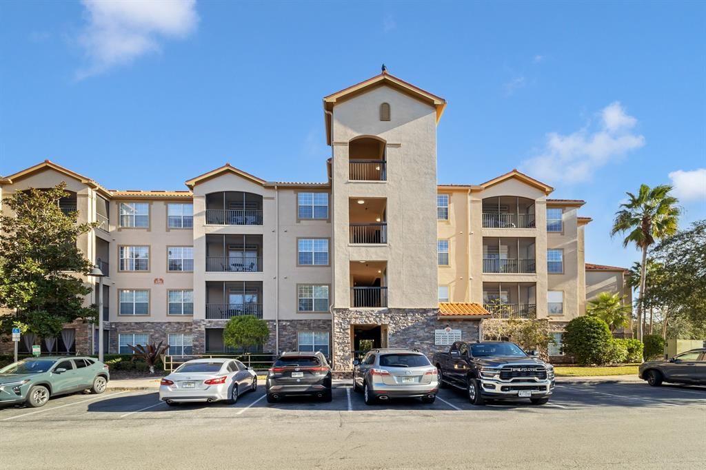 For Sale: $219,900 (2 beds, 2 baths, 1134 Square Feet)