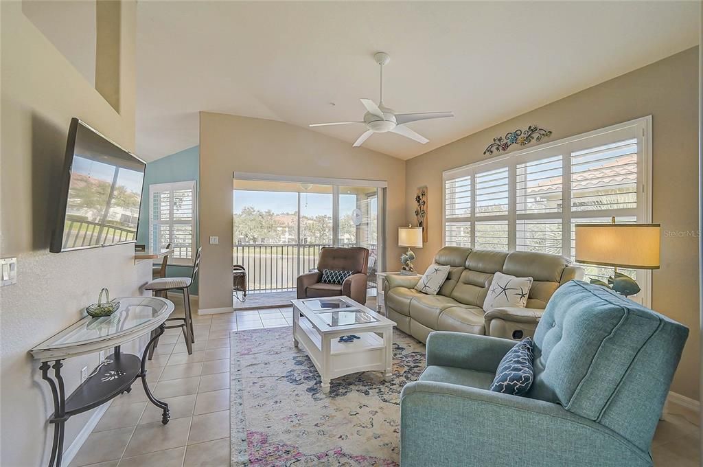 En Venta: $287,000 (3 camas, 2 baños, 1383 Pies cuadrados)