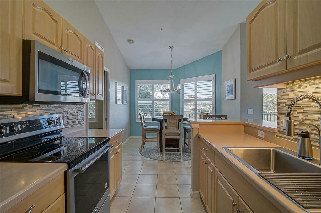 En Venta: $287,000 (3 camas, 2 baños, 1383 Pies cuadrados)