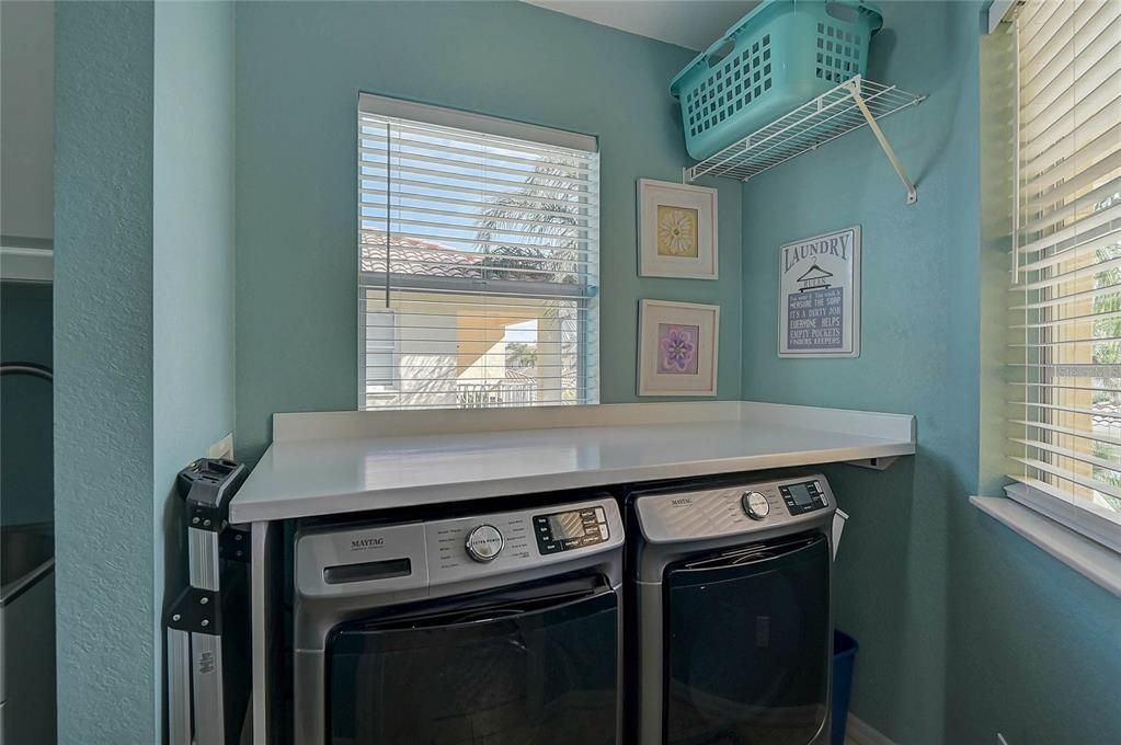 En Venta: $287,000 (3 camas, 2 baños, 1383 Pies cuadrados)