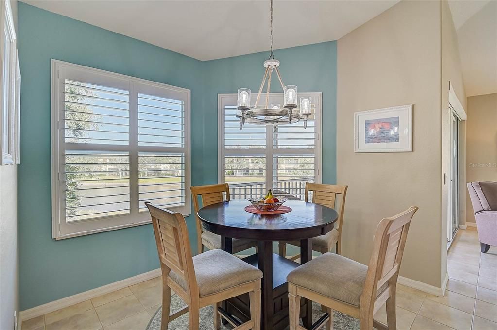 En Venta: $287,000 (3 camas, 2 baños, 1383 Pies cuadrados)