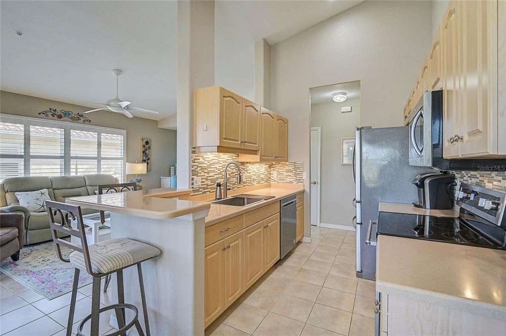 En Venta: $287,000 (3 camas, 2 baños, 1383 Pies cuadrados)