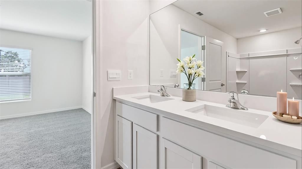 For Sale: $309,070 (3 beds, 2 baths, 1408 Square Feet)