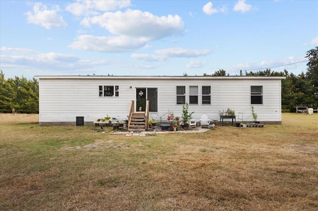 На продажу: $349,000 (3 спален, 2 ванн, 1800 Квадратных фут)