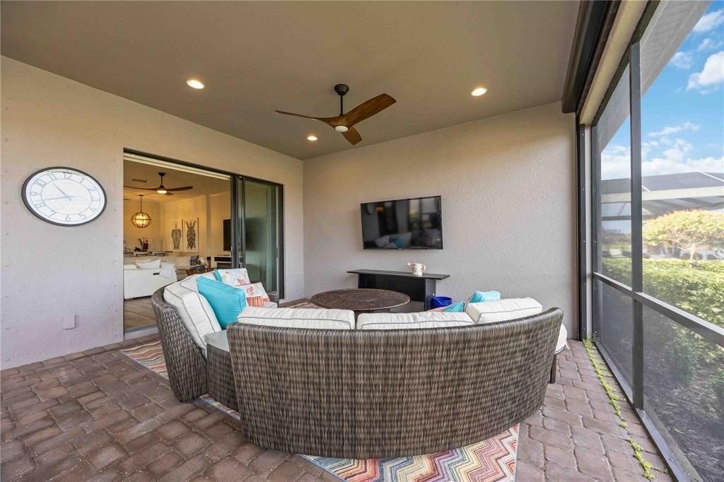 For Rent: $4,000 (3 beds, 3 baths, 2275 Square Feet)