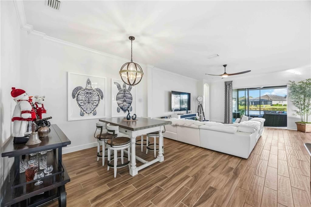 For Rent: $4,000 (3 beds, 3 baths, 2275 Square Feet)