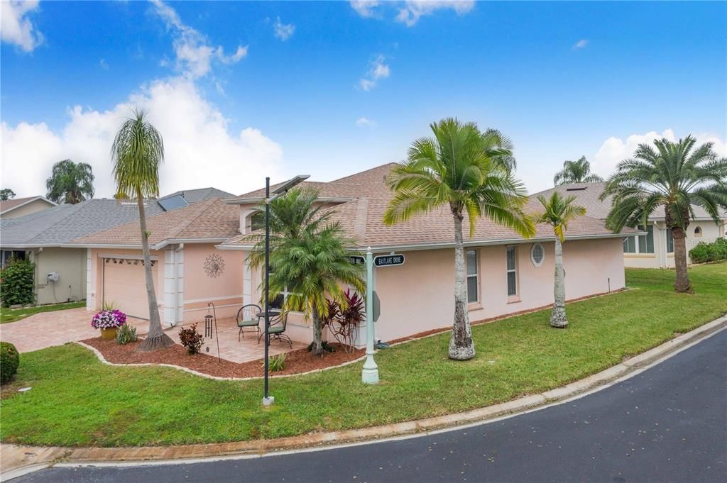 En Venta: $280,000 (2 camas, 2 baños, 1747 Pies cuadrados)