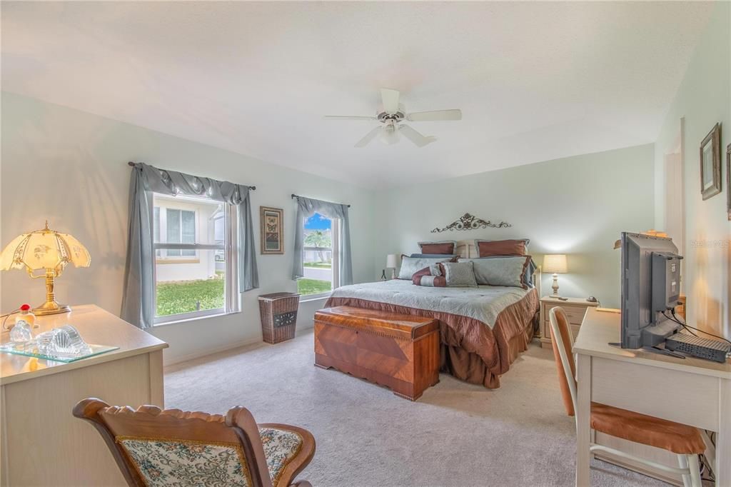 En Venta: $280,000 (2 camas, 2 baños, 1747 Pies cuadrados)