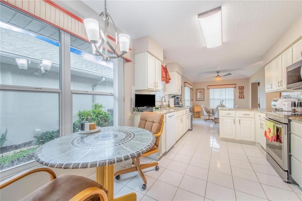 En Venta: $280,000 (2 camas, 2 baños, 1747 Pies cuadrados)