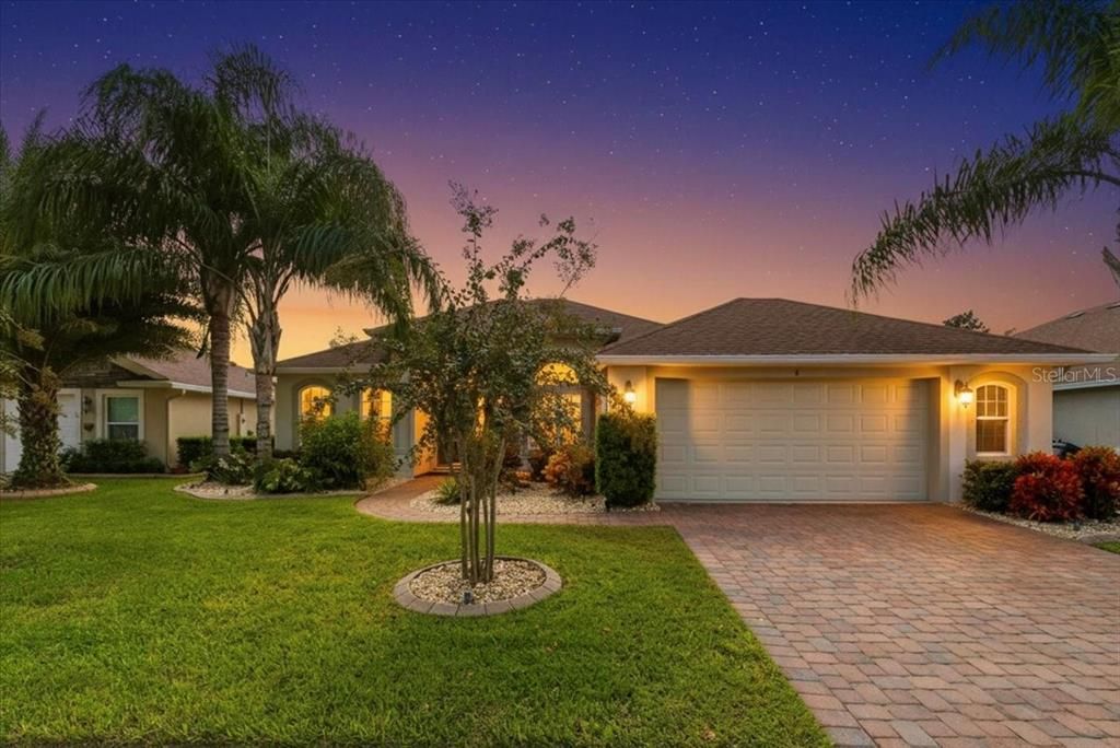 For Sale: $600,000 (4 beds, 2 baths, 1845 Square Feet)