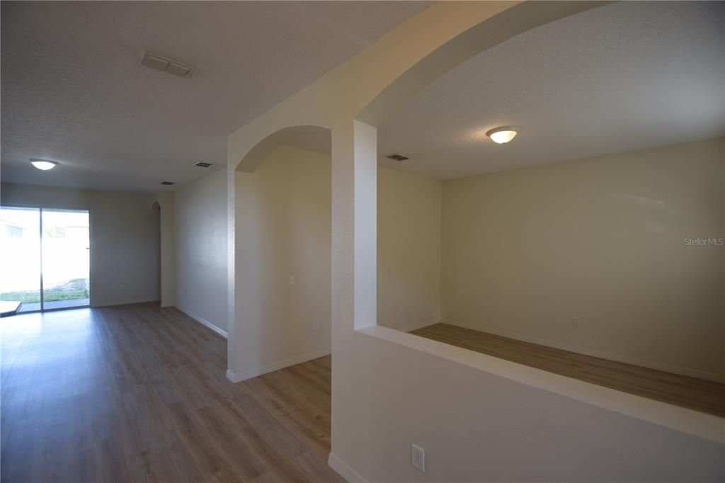 出租: $2,100 (3 贝兹, 2 浴室, 1537 平方英尺)