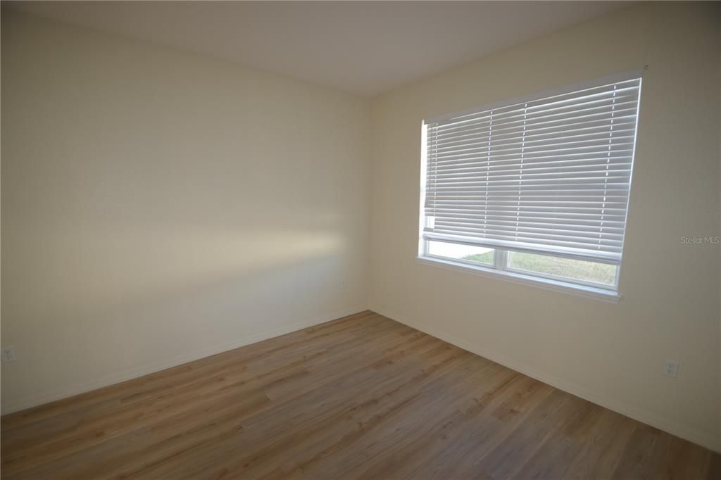 出租: $2,100 (3 贝兹, 2 浴室, 1537 平方英尺)