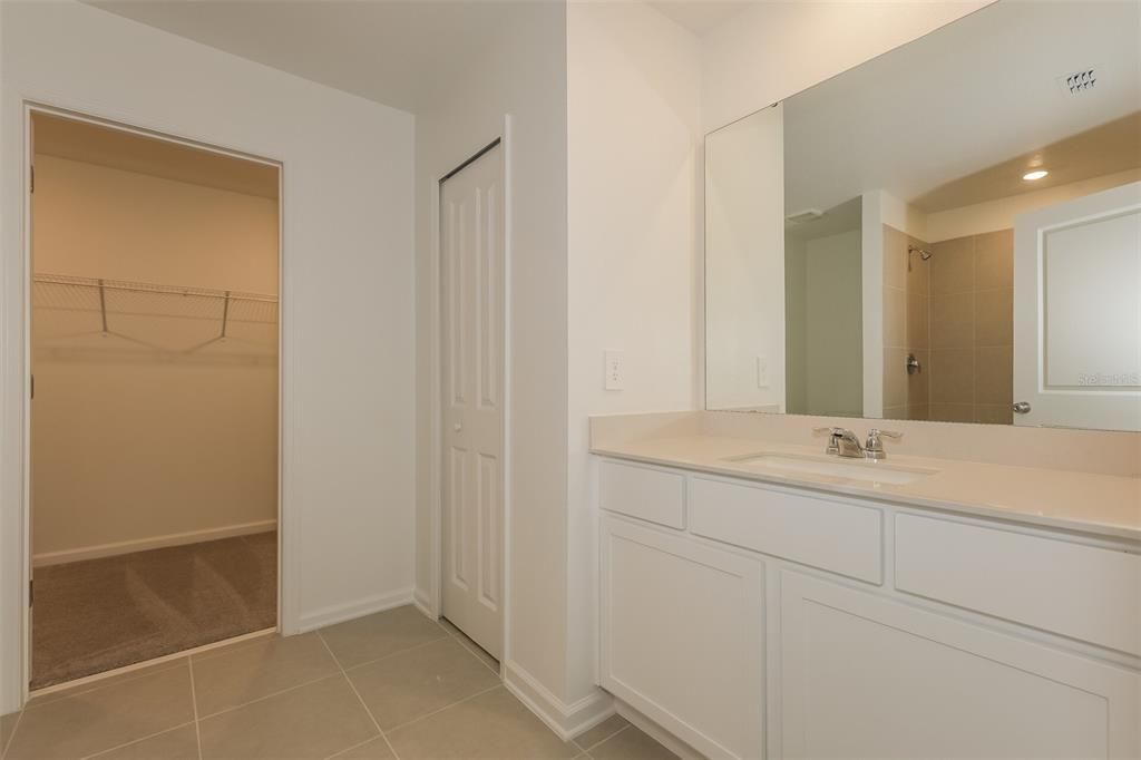 В аренду: $2,075 (5 спален, 2 ванн, 2112 Квадратных фут)