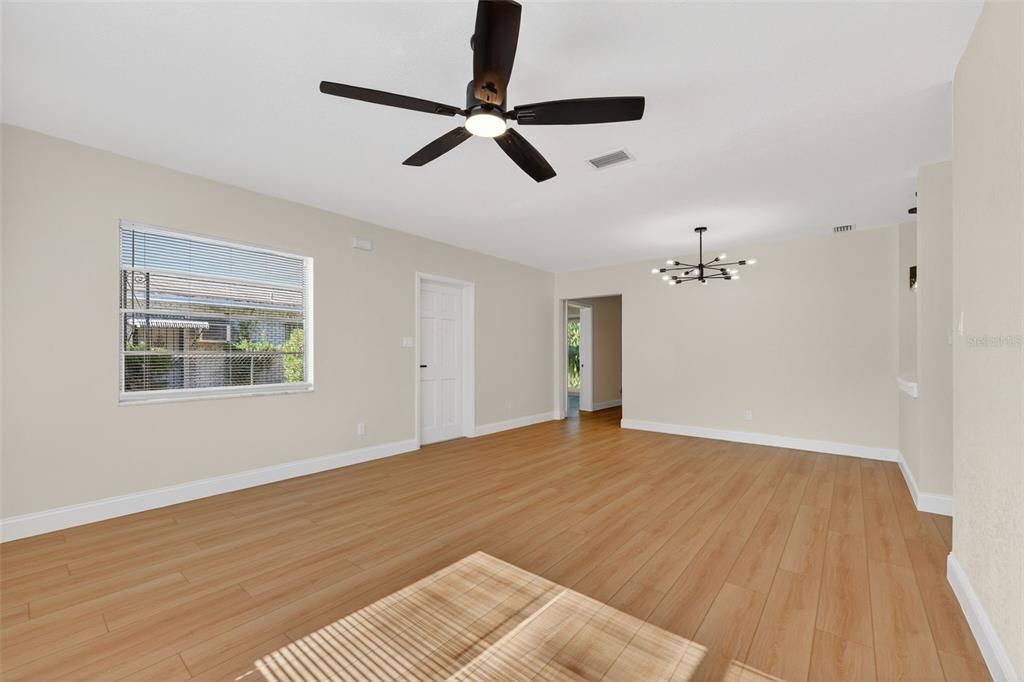 For Sale: $379,900 (3 beds, 2 baths, 1477 Square Feet)