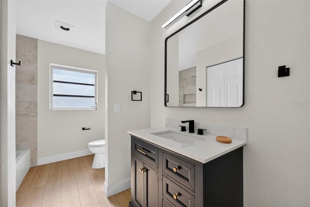 For Sale: $379,900 (3 beds, 2 baths, 1477 Square Feet)