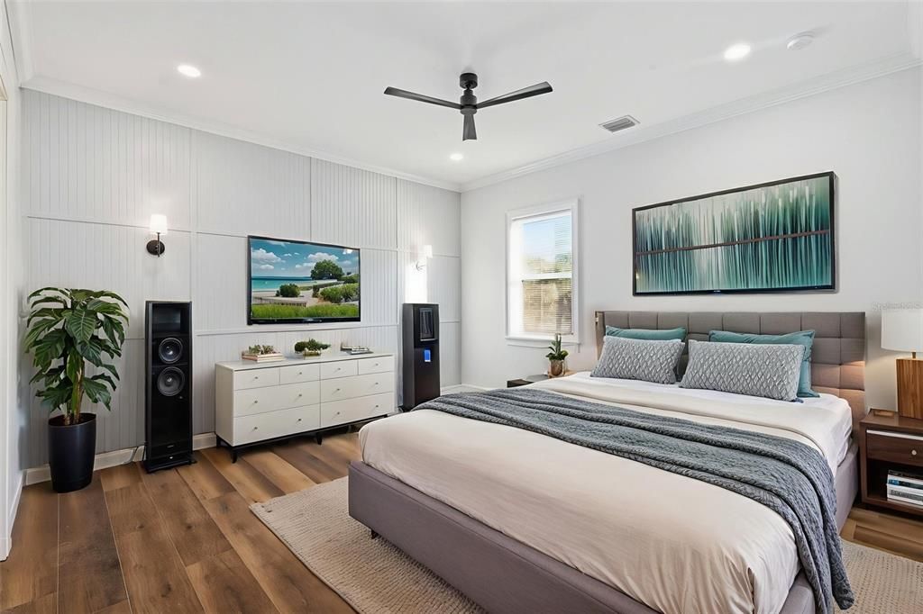 For Sale: $995,000 (3 beds, 2 baths, 2936 Square Feet)