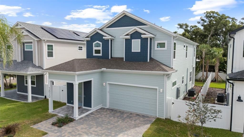 For Sale: $995,000 (3 beds, 2 baths, 2936 Square Feet)