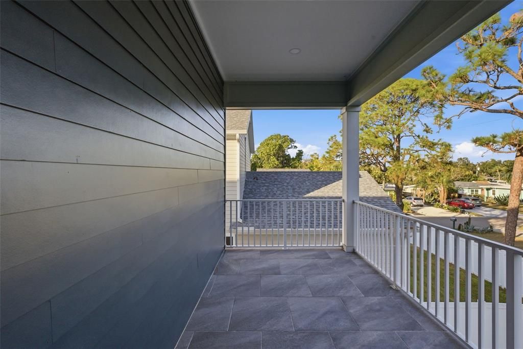 For Sale: $995,000 (3 beds, 2 baths, 2936 Square Feet)