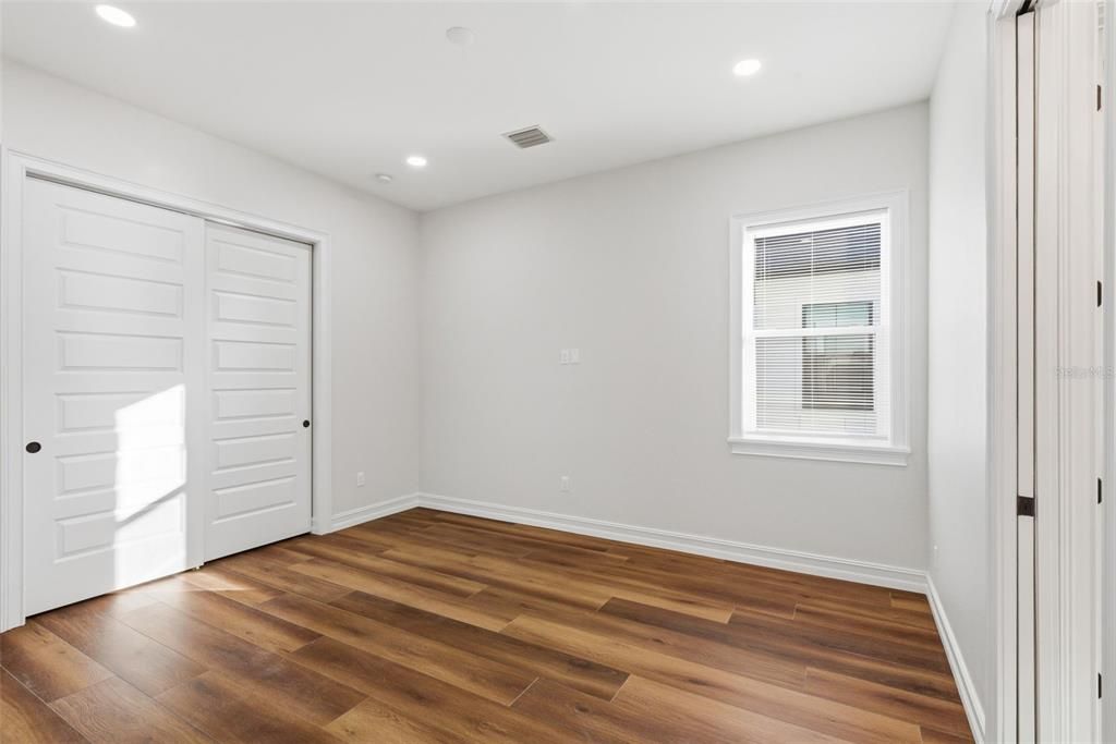 For Sale: $995,000 (3 beds, 2 baths, 2936 Square Feet)