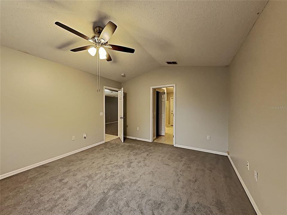 For Sale: $365,000 (4 beds, 2 baths, 1802 Square Feet)