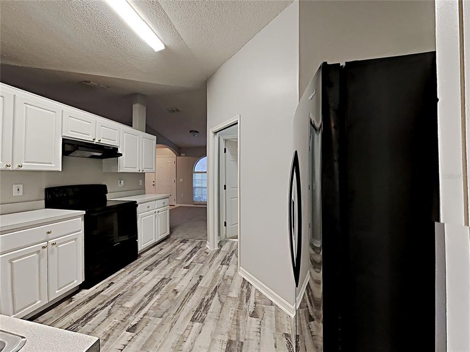 For Sale: $365,000 (4 beds, 2 baths, 1802 Square Feet)