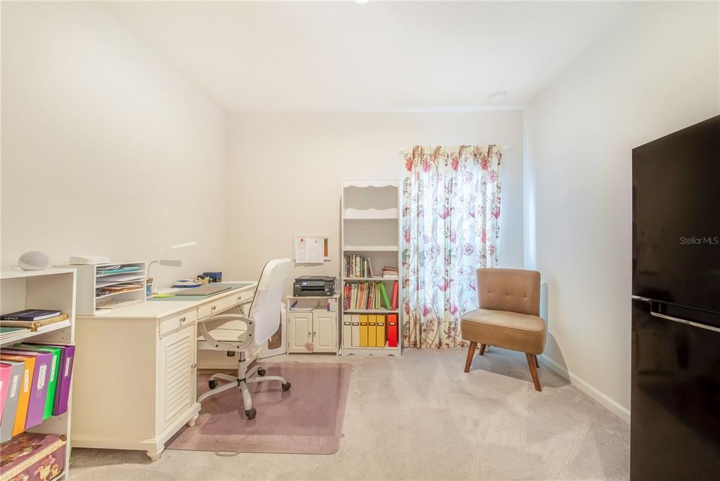 For Sale: $335,000 (4 beds, 2 baths, 1703 Square Feet)