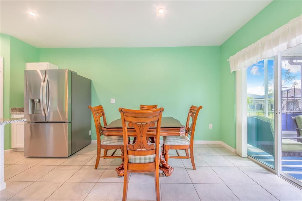 For Sale: $335,000 (4 beds, 2 baths, 1703 Square Feet)