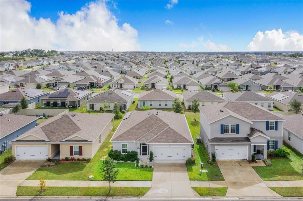 For Sale: $335,000 (4 beds, 2 baths, 1703 Square Feet)