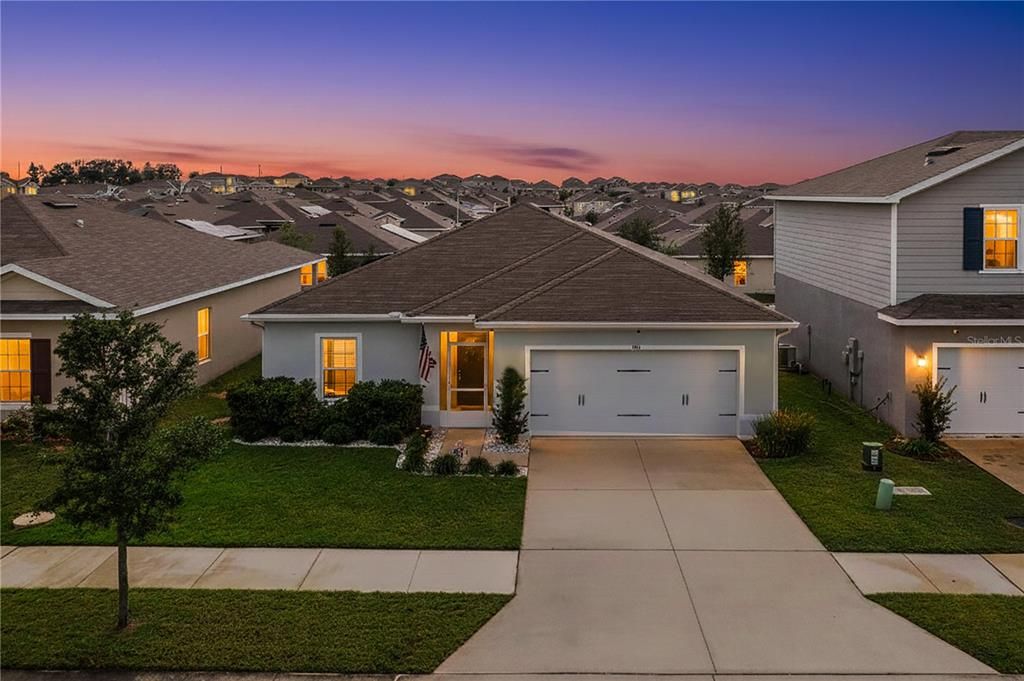 For Sale: $335,000 (4 beds, 2 baths, 1703 Square Feet)