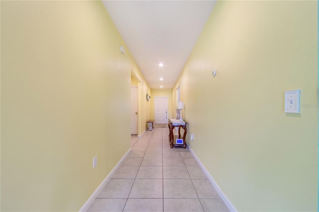 For Sale: $335,000 (4 beds, 2 baths, 1703 Square Feet)