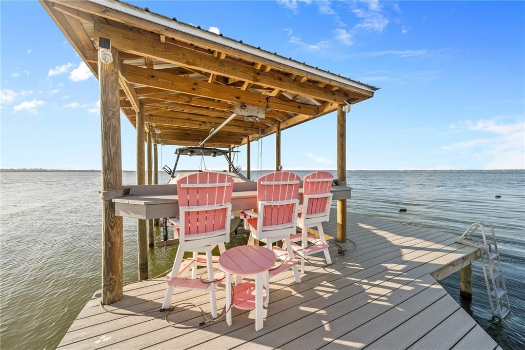 For Sale: $849,900 (4 beds, 2 baths, 2005 Square Feet)