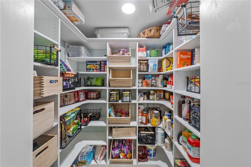 For Sale: $849,900 (4 beds, 2 baths, 2005 Square Feet)